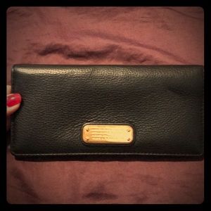 Marc by Marc Jacobs Q Tomoko Bifold Leather Wallet
